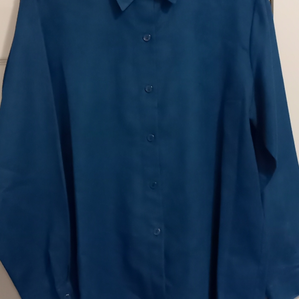 Shirt - Picture 2 of 4